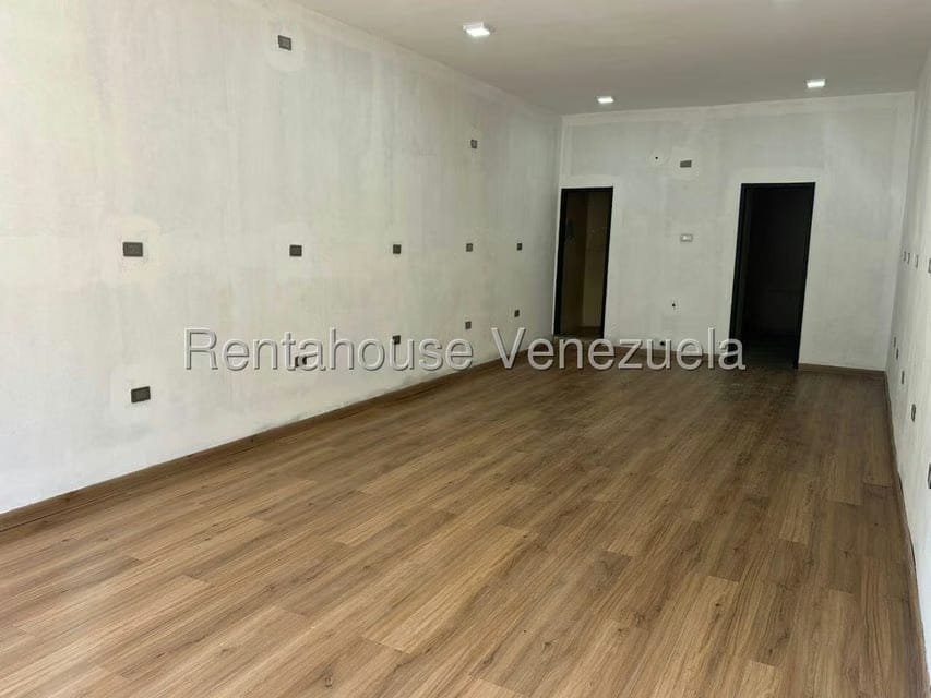 Comercial (Local Comercial) en Alquiler en Centro, Lara - 2