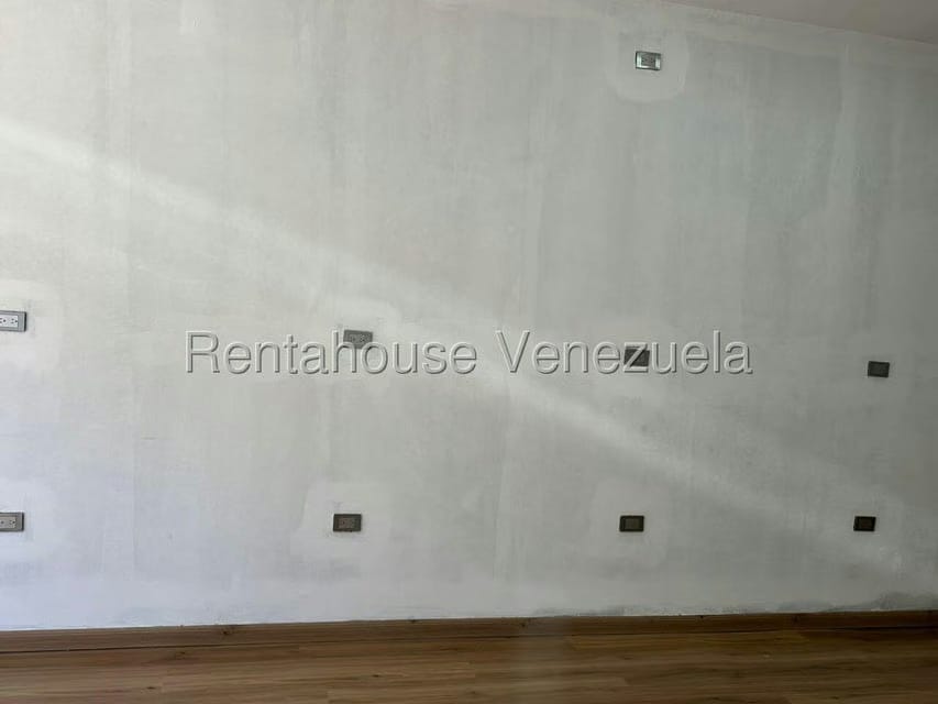 Comercial (Local Comercial) en Alquiler en Centro, Lara - 3