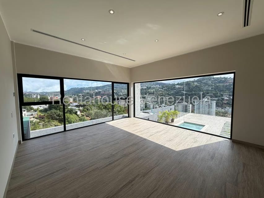 Casa (Duplex) en Venta en Santa Paula, Distrito Metropolitano - 16