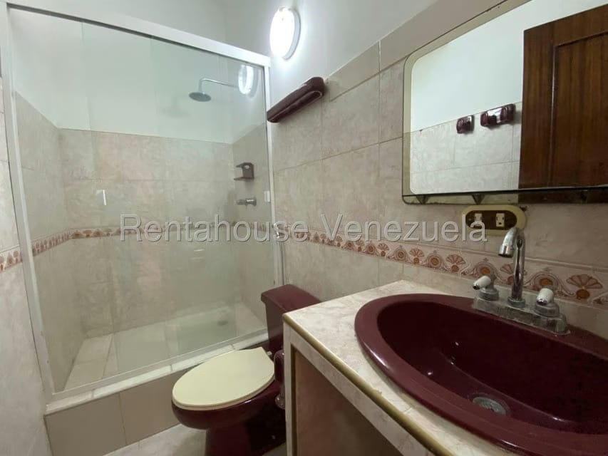 Casa (1 Nivel) en Alquiler en El Manzano, Lara - 32