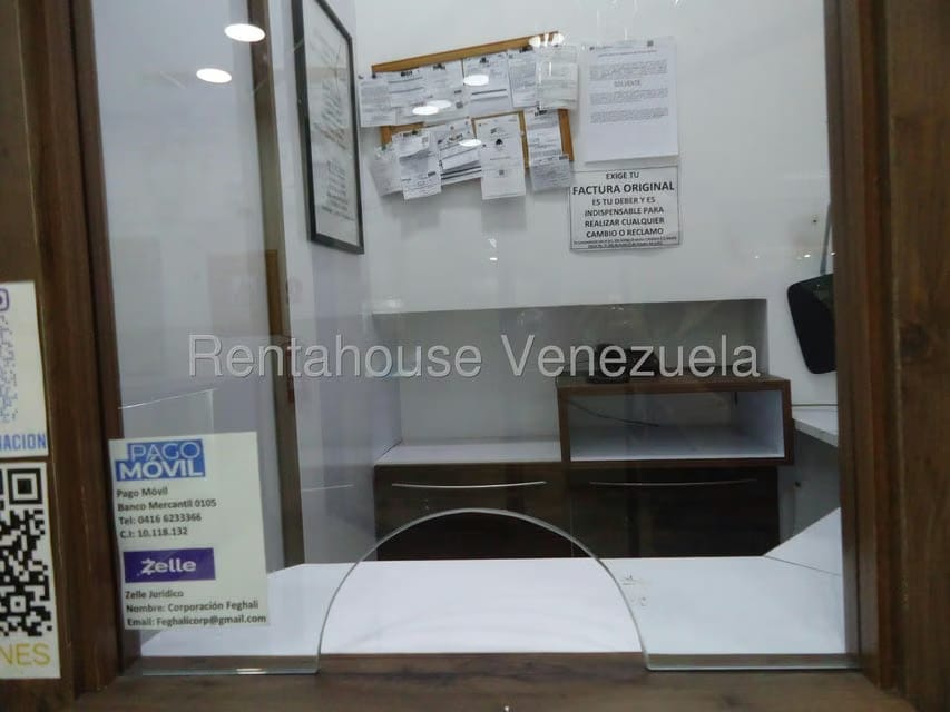 Comercial (Local Comercial) en Venta en Parroquia Catedral, Distrito Metropolitano - 13