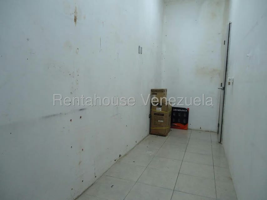 Comercial (Local Comercial) en Venta en Parroquia Catedral, Distrito Metropolitano - 7