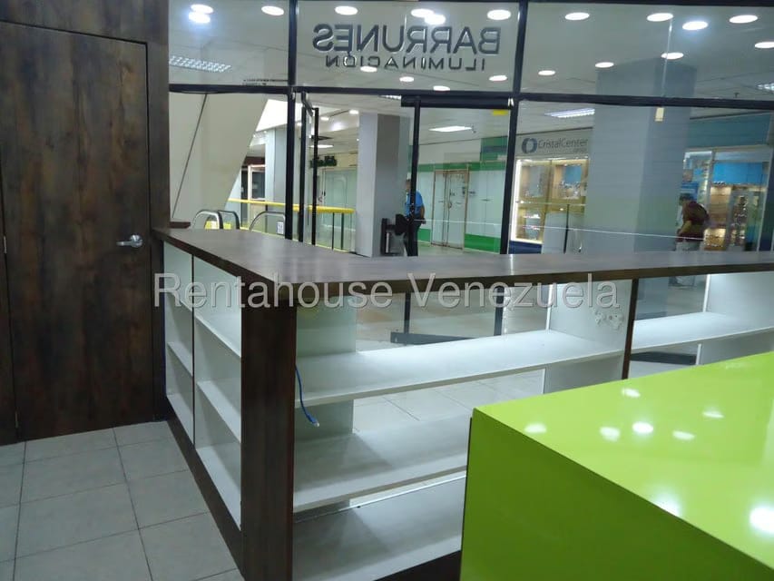 Comercial (Local Comercial) en Venta en Parroquia Catedral, Distrito Metropolitano - 8