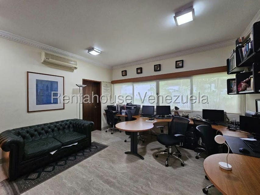 Casa (Duplex) en Venta en La Floresta, Distrito Metropolitano - 15