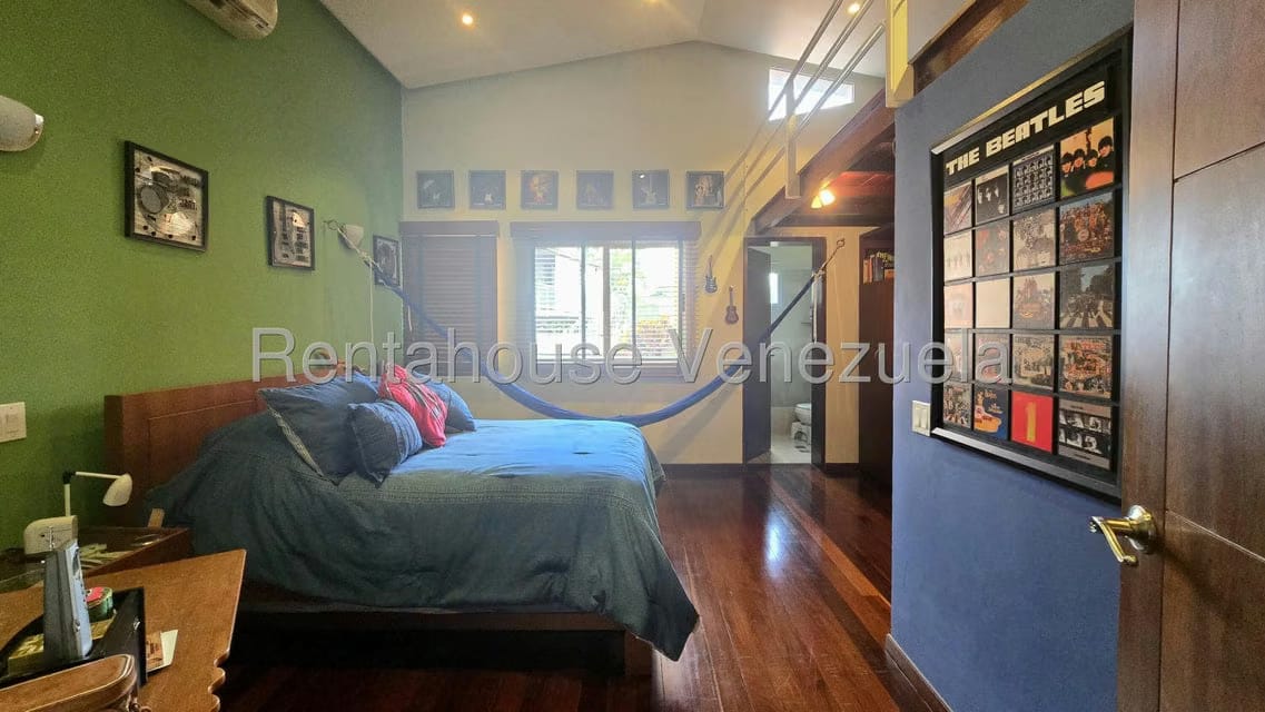 Casa (Duplex) en Venta en La Floresta, Distrito Metropolitano - 30