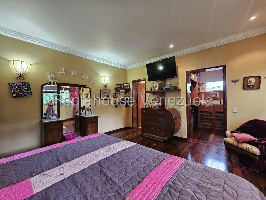 Casa (Duplex) en Venta en La Floresta, Distrito Metropolitano - 33