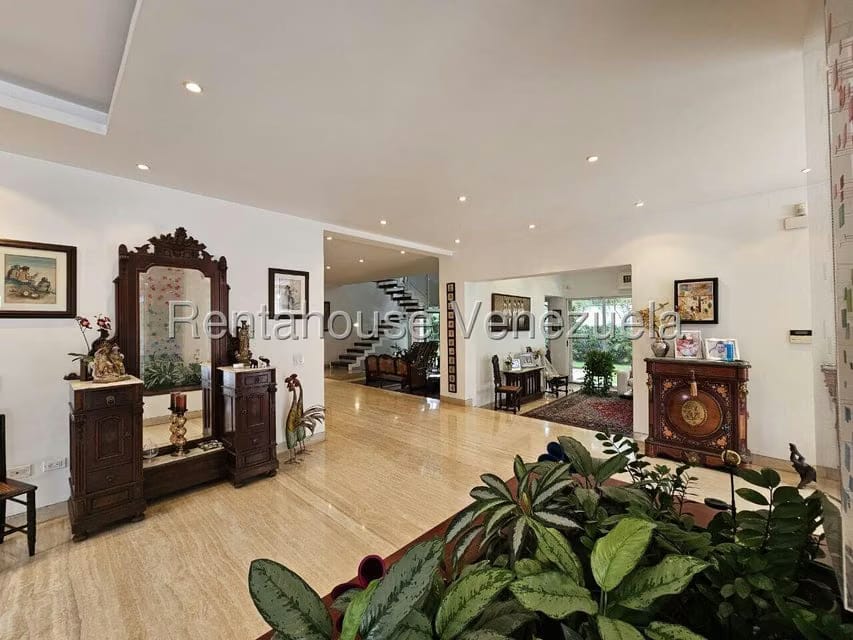 Casa (Duplex) en Venta en La Floresta, Distrito Metropolitano - 5
