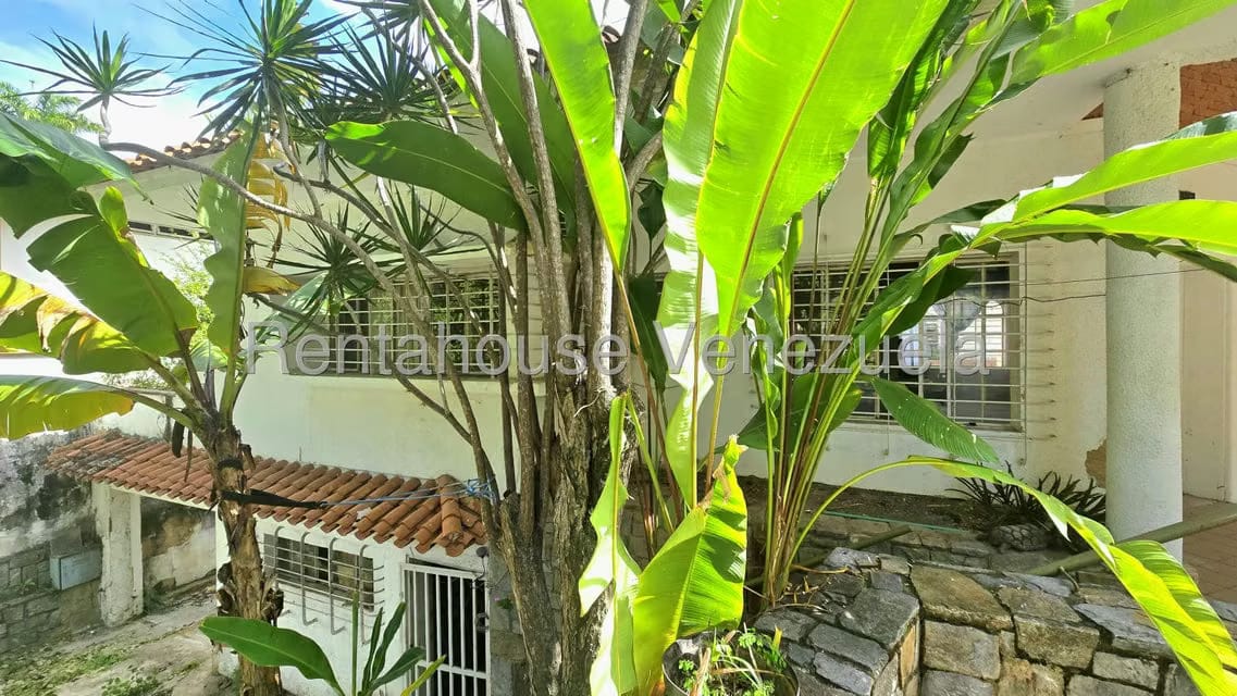 Casa (Duplex) en Venta en La Floresta, Distrito Metropolitano - 53