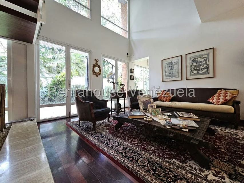 Casa (Duplex) en Venta en La Floresta, Distrito Metropolitano - 10