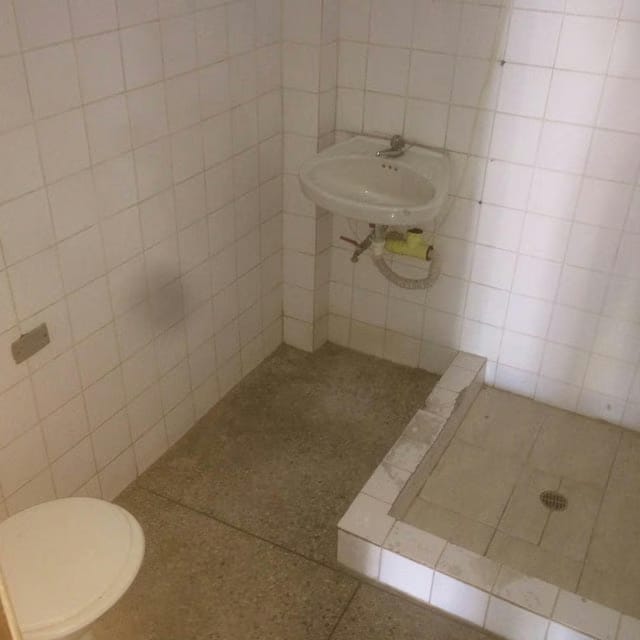 Comercial (Local Comercial) en Alquiler en Belloso, Zulia - 5