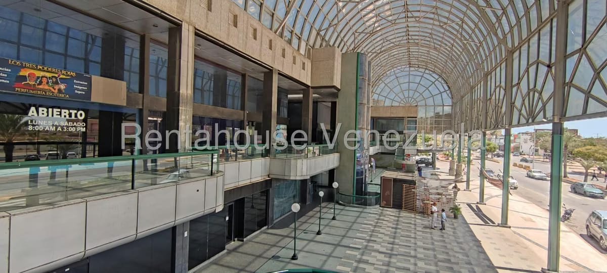 Comercial (Local Comercial) en Venta en Porlamar, Nueva Esparta - 3