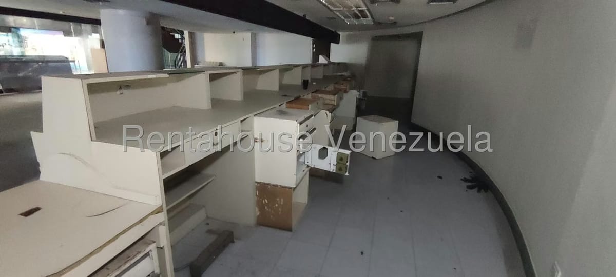 Comercial (Local Comercial) en Venta en Porlamar, Nueva Esparta - 21