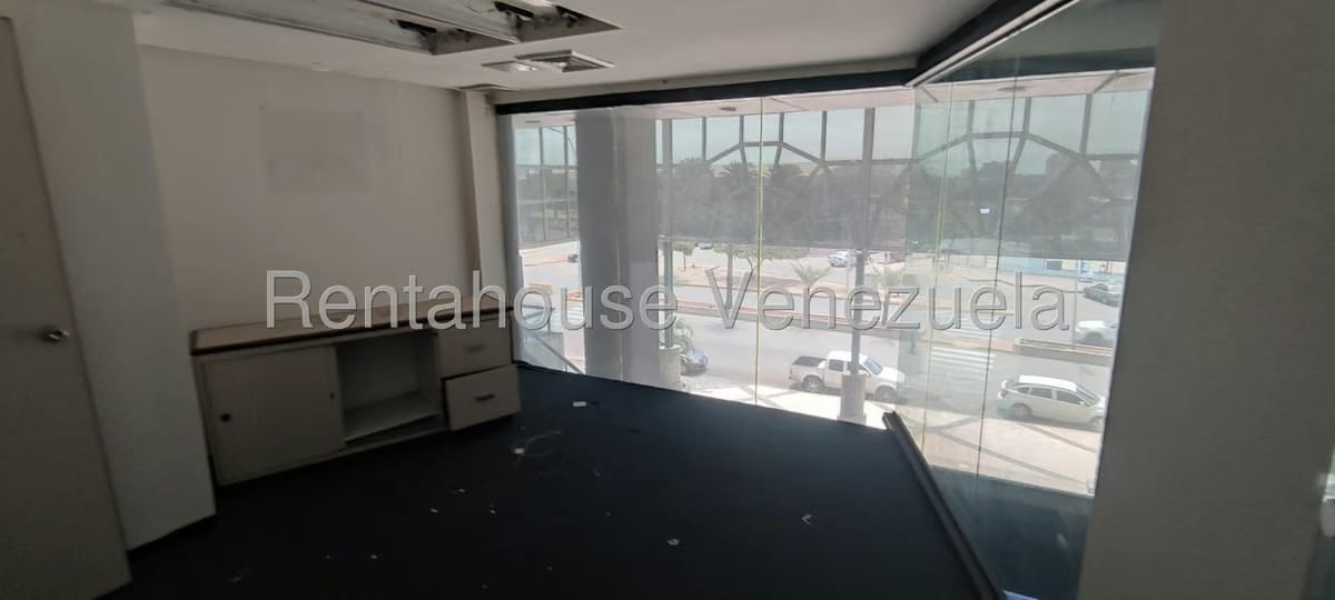 Comercial (Local Comercial) en Venta en Porlamar, Nueva Esparta - 27
