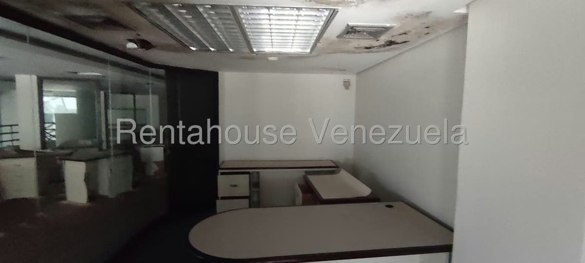 Comercial (Local Comercial) en Venta en Porlamar, Nueva Esparta - 28
