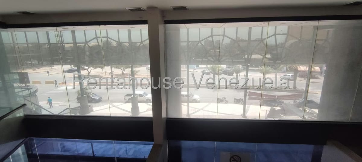 Comercial (Local Comercial) en Venta en Porlamar, Nueva Esparta - 32