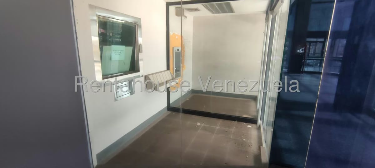 Comercial (Local Comercial) en Venta en Porlamar, Nueva Esparta - 10