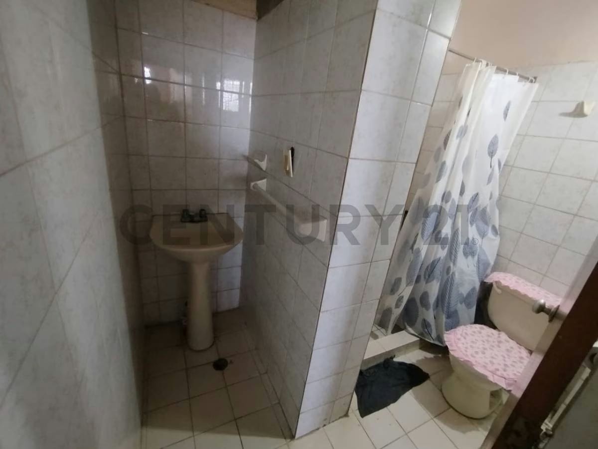 Casa en venta en Las Rosas. Urb. Puerta El Bosque - 14