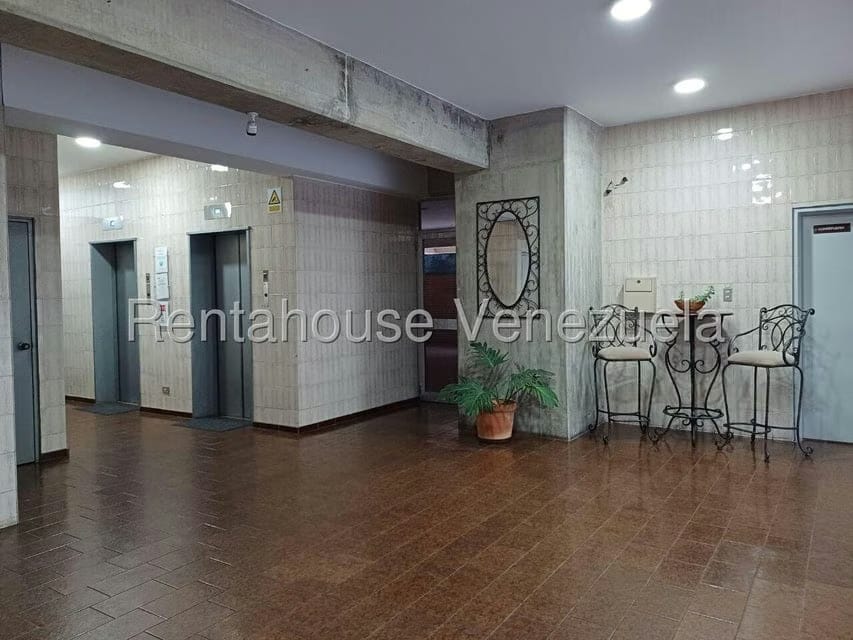 Apartamento (1 Nivel) en Venta en El Cafetal, Distrito Metropolitano - 2