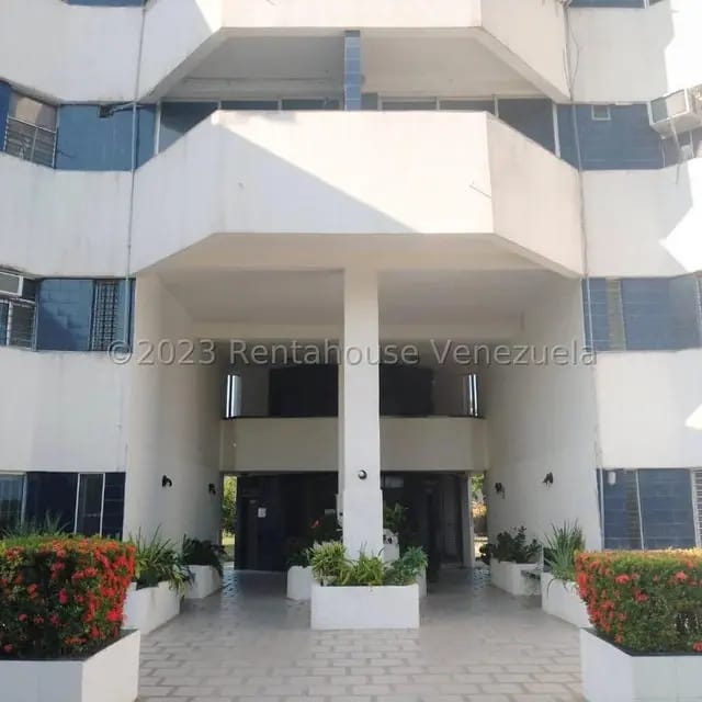 Apartamento (Duplex) en Venta en Los Canales de Rio Chico, Miranda - 2