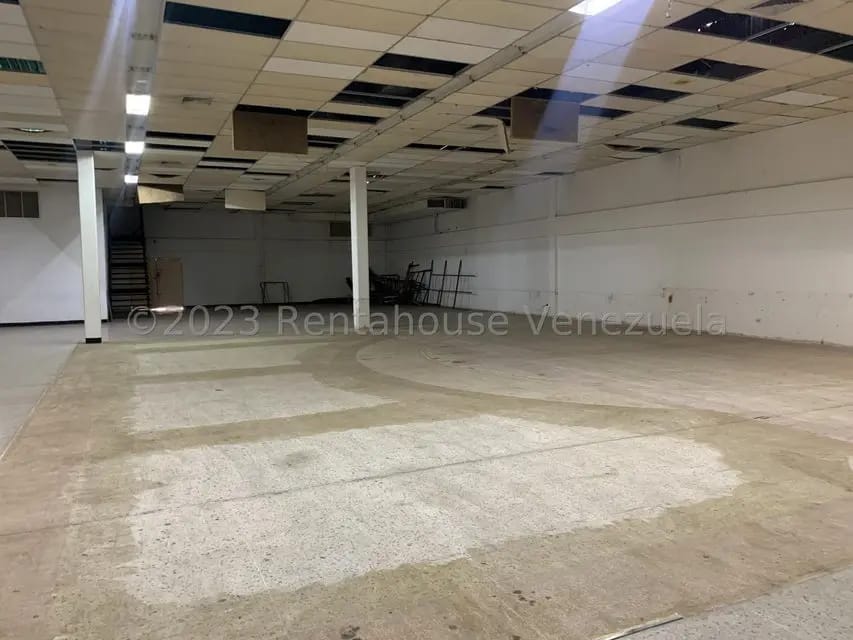 Comercial (Local Comercial) en Venta en Avenida Goajira, Zulia - 24