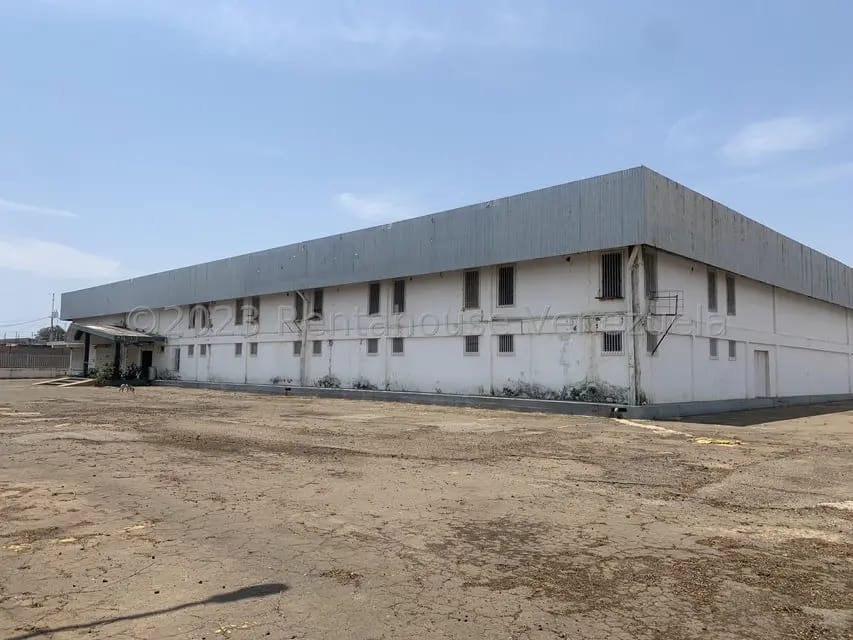 Comercial (Local Comercial) en Venta en Avenida Goajira, Zulia - 26