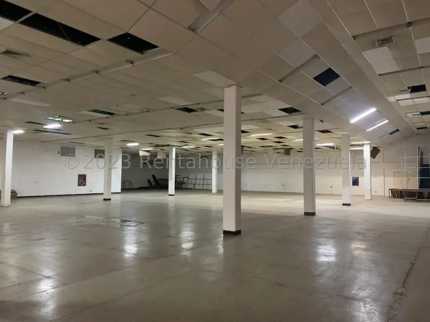 Comercial (Local Comercial) en Venta en Avenida Goajira, Zulia - 7