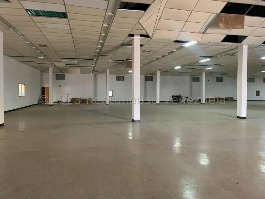 Comercial (Local Comercial) en Venta en Avenida Goajira, Zulia - 8