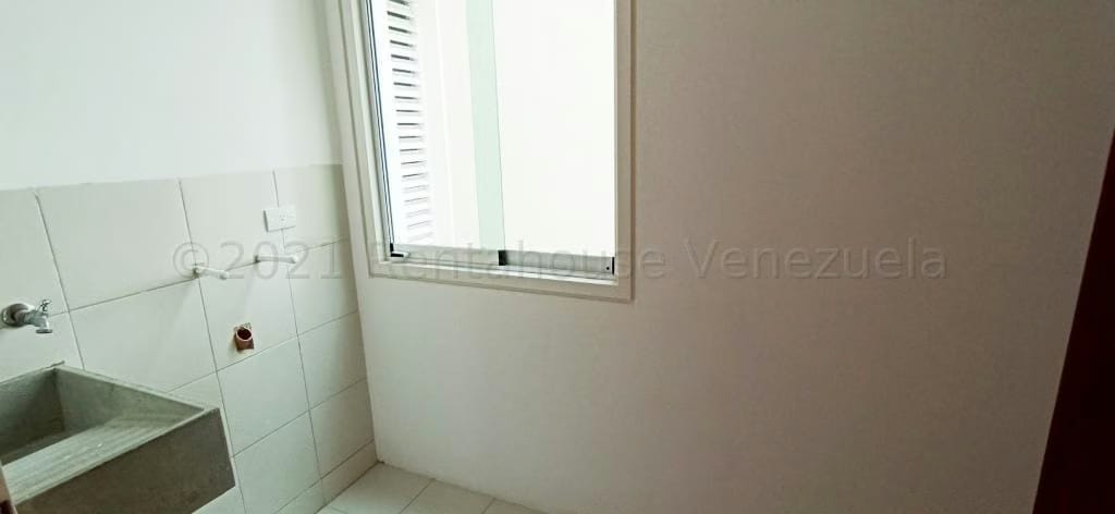 Apartamento (1 Nivel) en Venta en La Lagunita Country Club, Distrito Metropolitano - 16