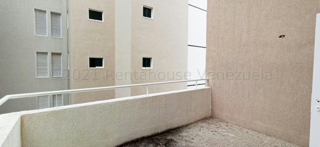 Apartamento (1 Nivel) en Venta en La Lagunita Country Club, Distrito Metropolitano - 17
