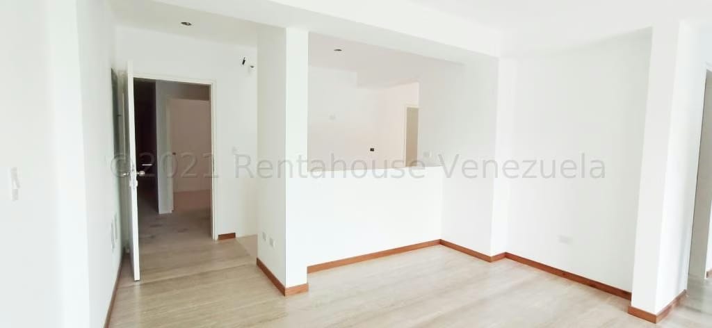Apartamento (1 Nivel) en Venta en La Lagunita Country Club, Distrito Metropolitano - 6