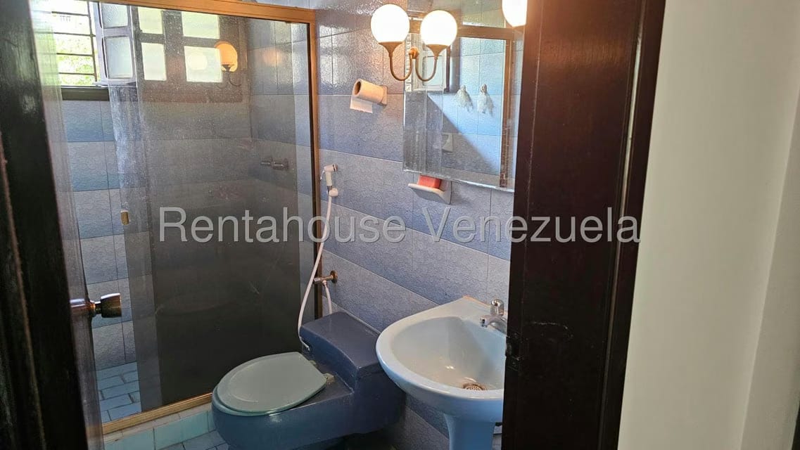 Casa (Colonial) en Venta en Costa Azul, Nueva Esparta - 13