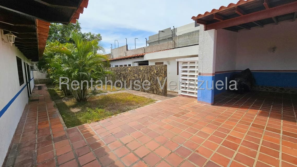 Casa (Colonial) en Venta en Costa Azul, Nueva Esparta - 4