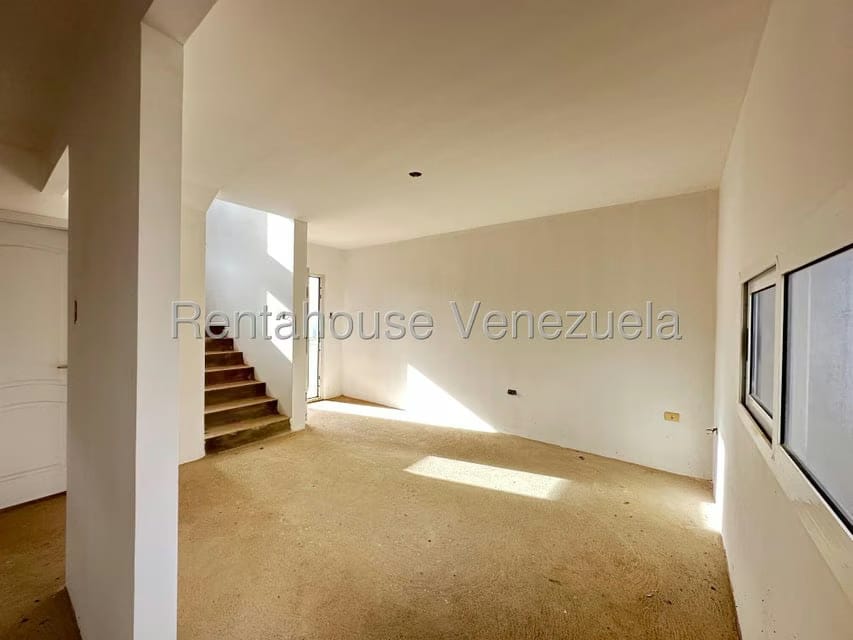 Casa (Duplex) en Venta en Sector Independencia, Falcon - 3