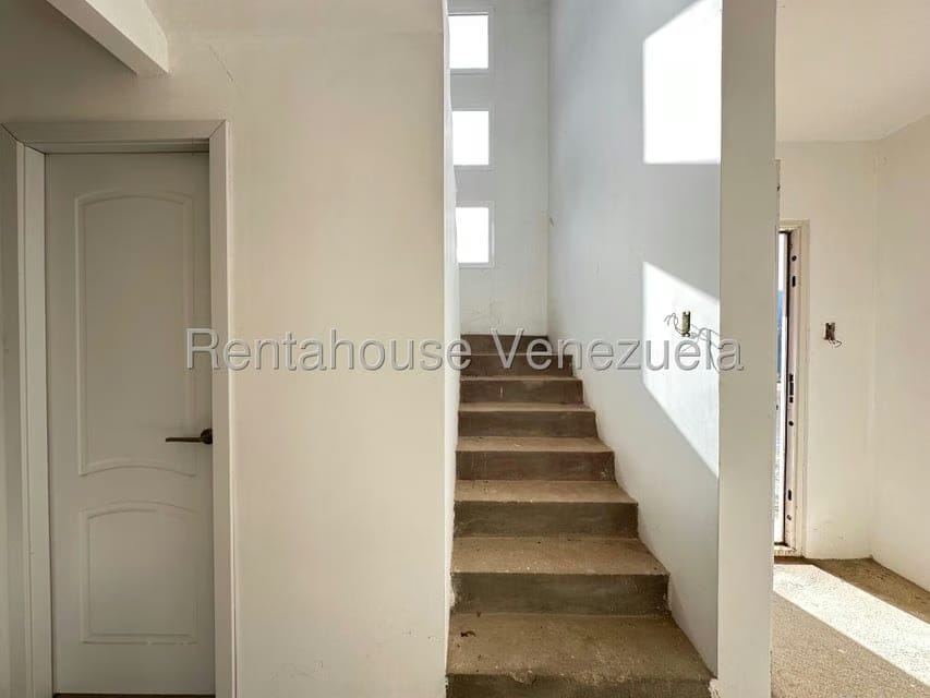 Casa (Duplex) en Venta en Sector Independencia, Falcon - 5