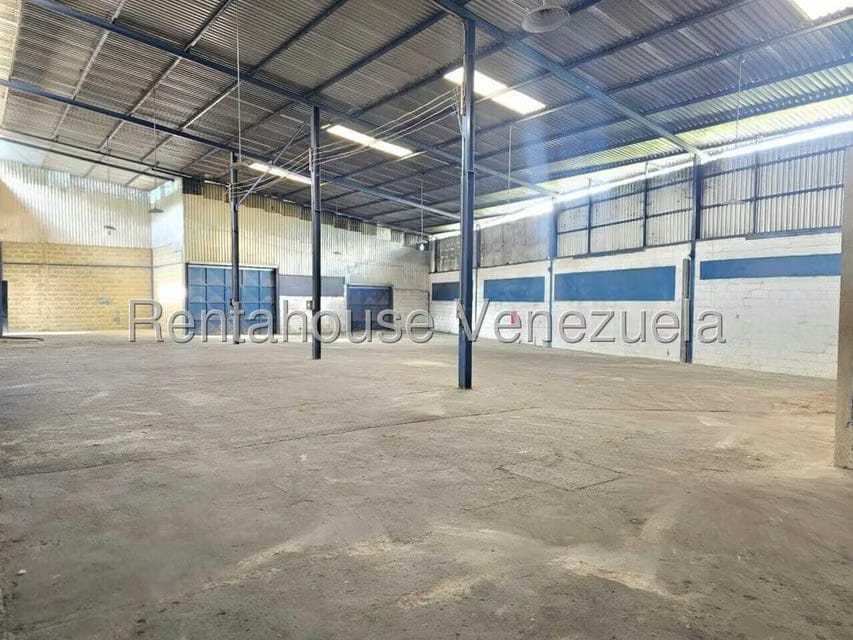 Comercial (Galpon - Deposito) en Alquiler en Mariche, Distrito Metropolitano - 4