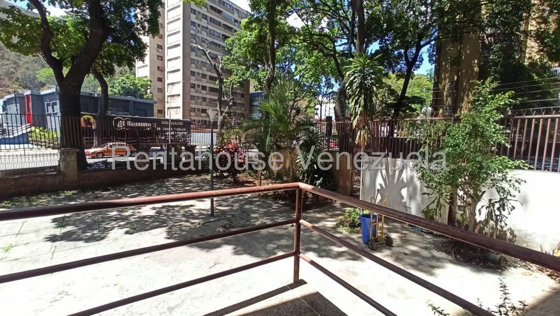 Apartamento (1 Nivel) en Venta en El Paraiso, Distrito Metropolitano - 28