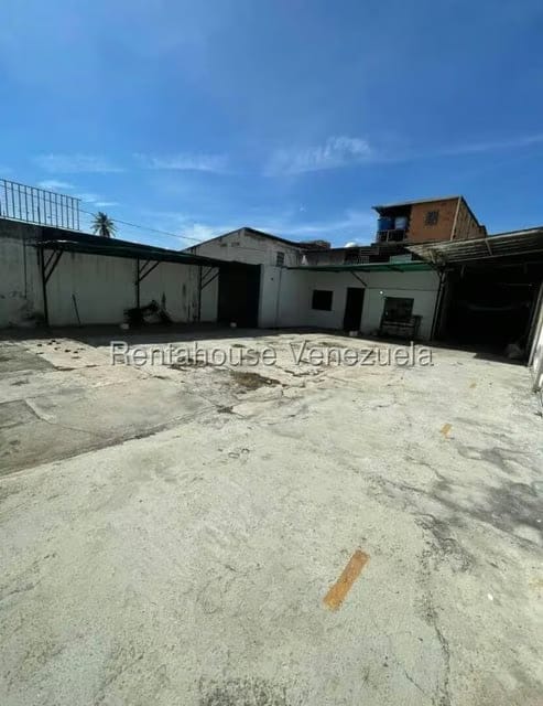 Comercial (Local Comercial) en Venta en Zona Oeste, Lara - 16