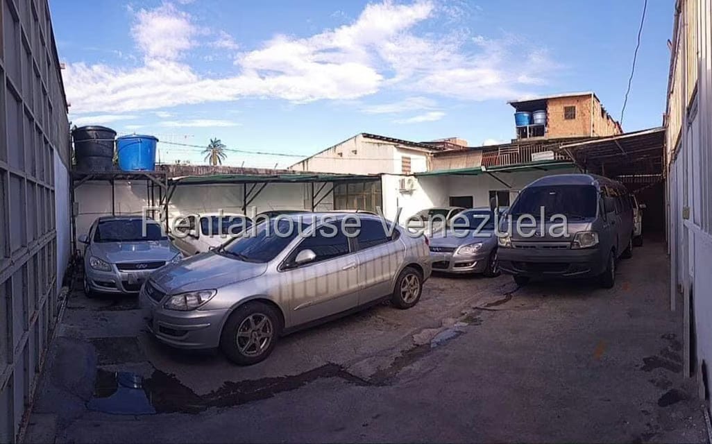 Comercial (Local Comercial) en Venta en Zona Oeste, Lara - 4