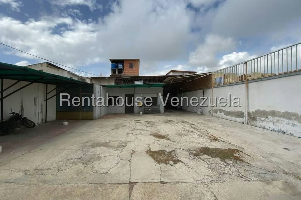 Comercial (Local Comercial) en Venta en Zona Oeste, Lara - 7