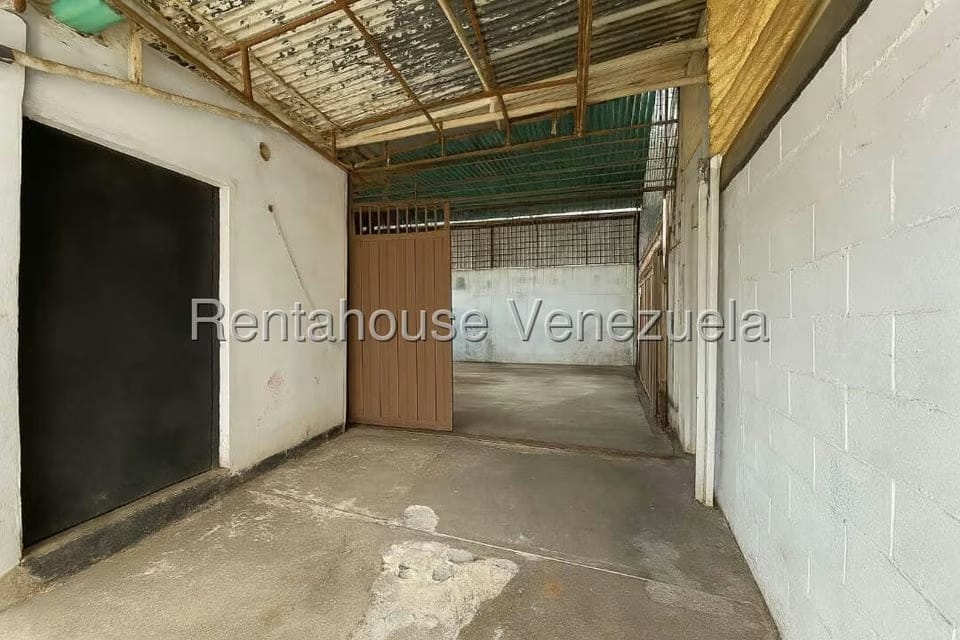 Comercial (Local Comercial) en Venta en Zona Oeste, Lara - 10