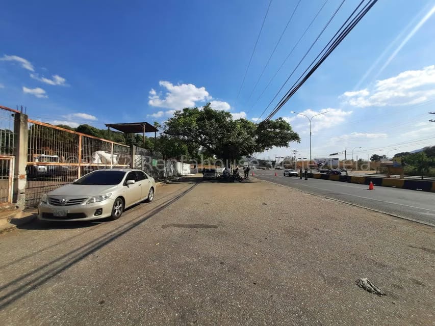 Terreno (Comercial) en Venta en Ave Acosta Carles, Guarico - 12
