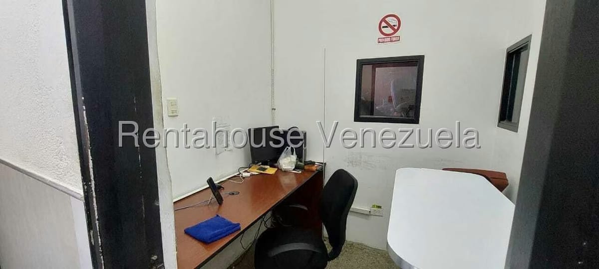 Comercial (Edificio) en Venta en La Florida, Distrito Metropolitano - 2