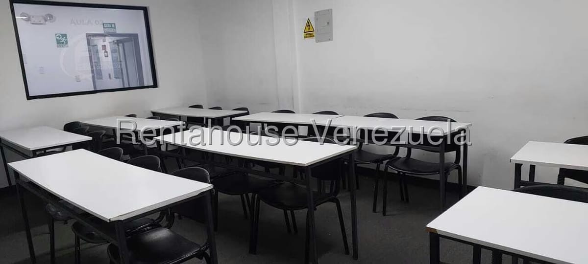 Comercial (Edificio) en Venta en La Florida, Distrito Metropolitano - 16