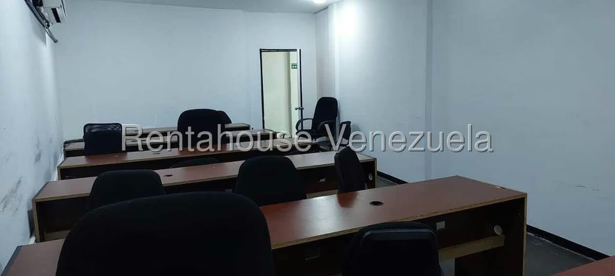 Comercial (Edificio) en Venta en La Florida, Distrito Metropolitano - 17