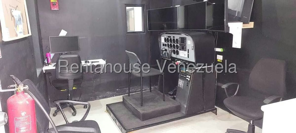 Comercial (Edificio) en Venta en La Florida, Distrito Metropolitano - 4