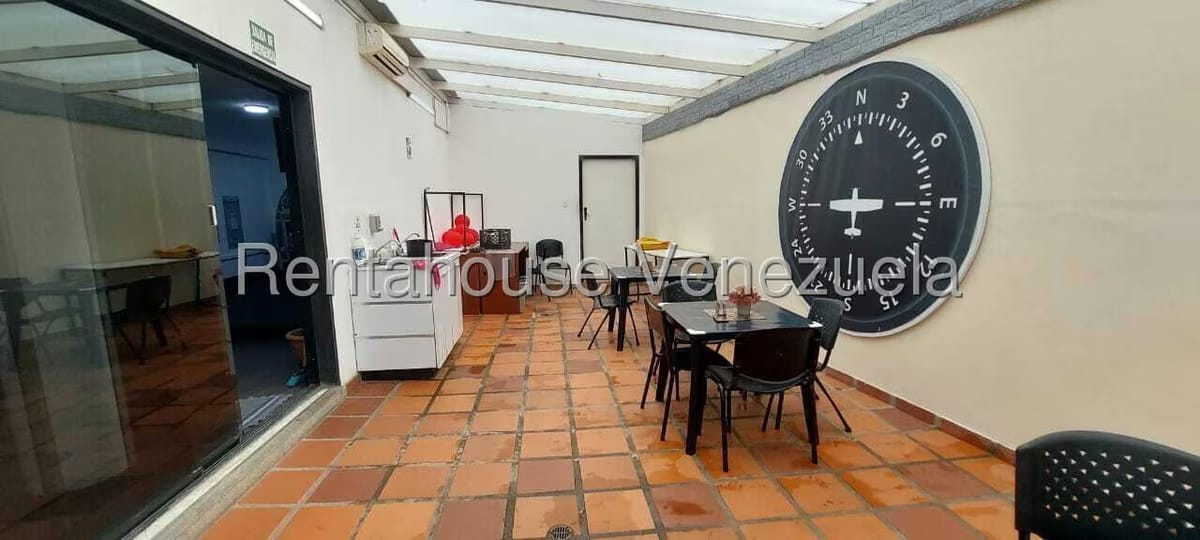 Comercial (Edificio) en Venta en La Florida, Distrito Metropolitano - 41