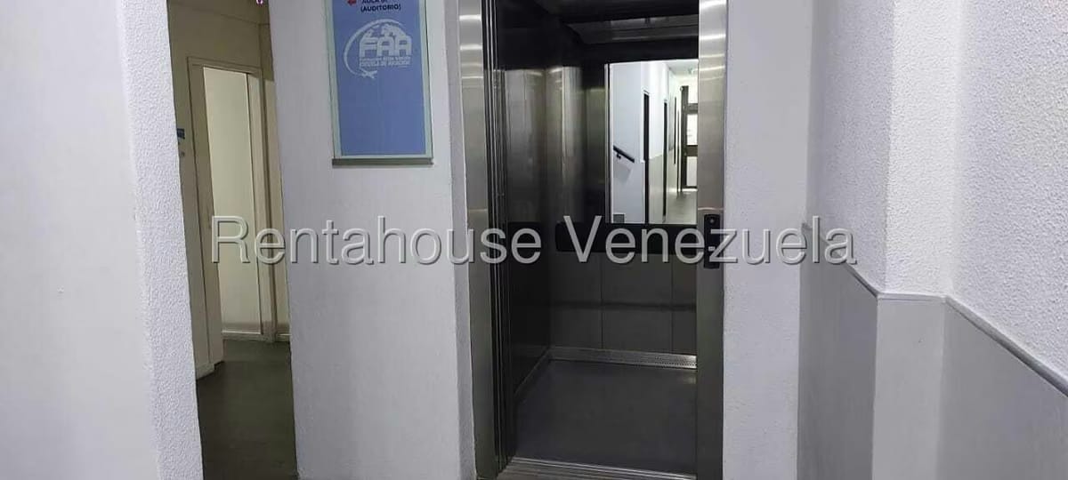 Comercial (Edificio) en Venta en La Florida, Distrito Metropolitano - 10