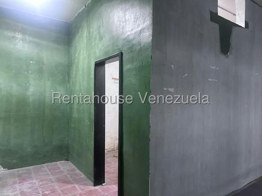 Comercial (Local Comercial) en Venta en Parroquia Concepcion, Lara - 31
