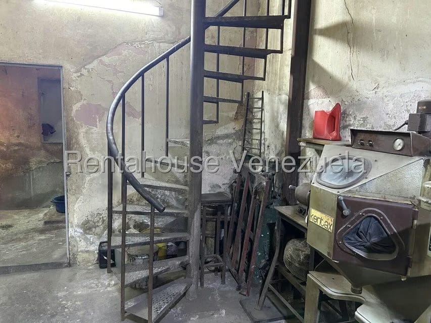 Comercial (Local Comercial) en Venta en Puente Hierro, Distrito Metropolitano - 12