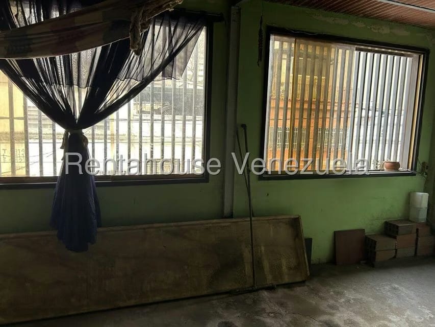 Comercial (Local Comercial) en Venta en Puente Hierro, Distrito Metropolitano - 16